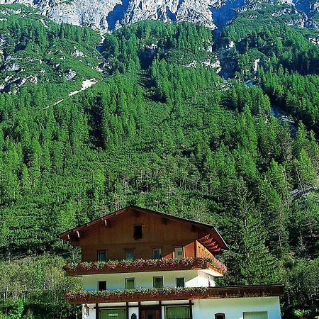 Pension Nina & Gasthof Alpenrose Gschnitz Buitenkant foto